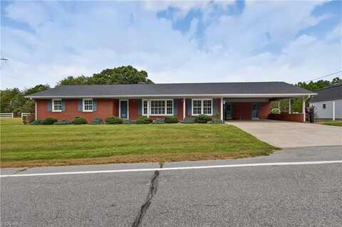 2587 NC Highway 8, Danbury, NC 27016