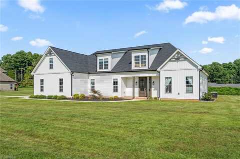 213 Deerwood Drive, Lexington, NC 27295