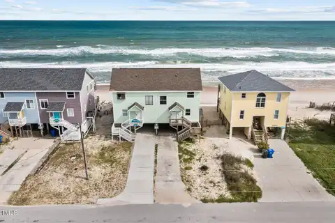 2006 N Shore Drive, Surf City, NC 28445