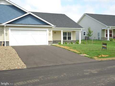 224 DRIPPING SPRING DRIVE, HEDGESVILLE, WV 25427