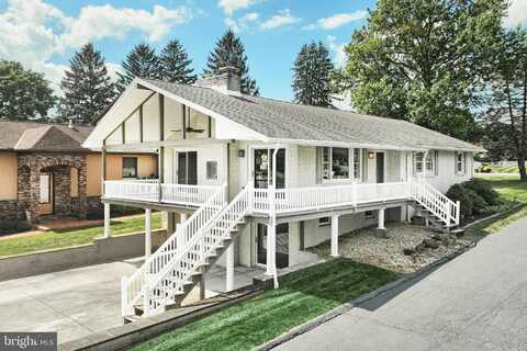 428 LAKE MEADE DRIVE, EAST BERLIN, PA 17316