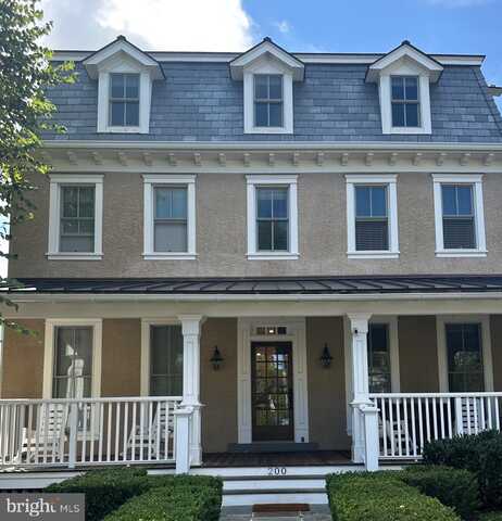 200 W WAYNE AVENUE, WAYNE, PA 19087