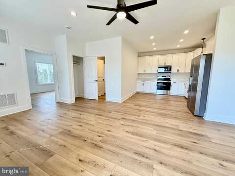 398-B LANTZ ROAD, EDINBURG, VA 22824