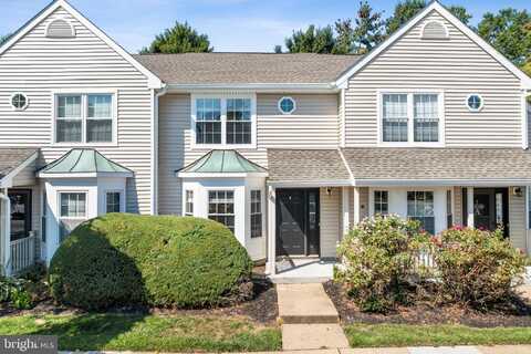 18 WASHINGTON COURT, HIGHTSTOWN, NJ 08520
