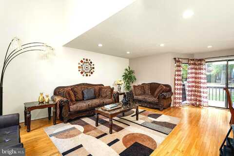 263 SAYRE DRIVE, PRINCETON, NJ 08540