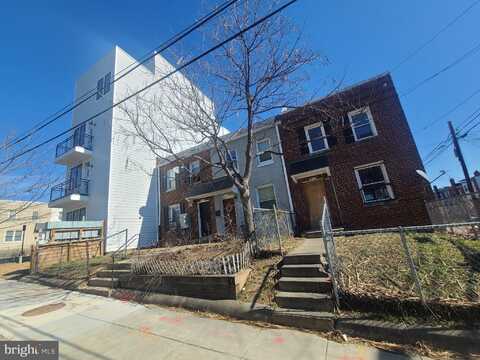 811 18TH STREET NE, WASHINGTON, DC 20002
