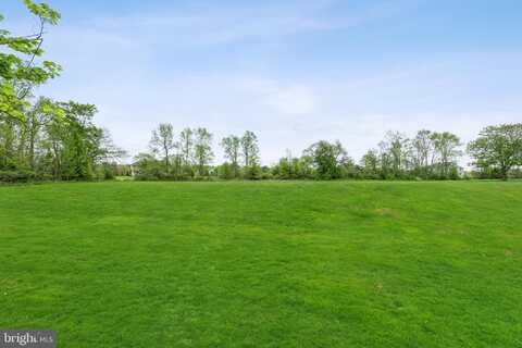 407 WILLOW, SOUTHAMPTON, NJ 08088