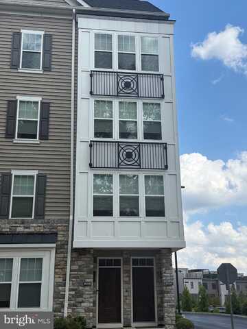 201 CHARLES ELLIS DRIVE, NEWTOWN SQUARE, PA 19073