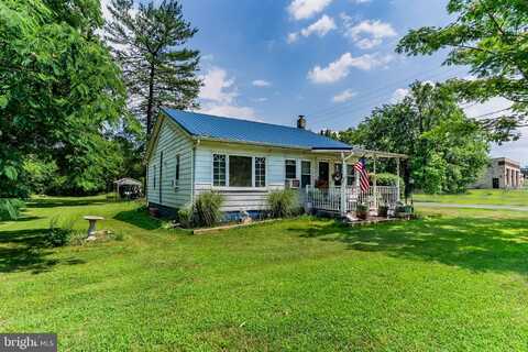 2069 SPRING ROAD, CARLISLE, PA 17013