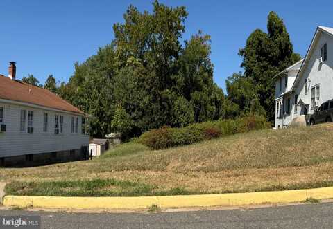 223 3RD AVENUE, QUANTICO, VA 22134