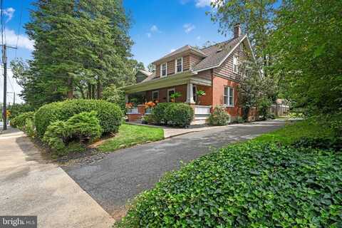 417 WOODCREST AVENUE, LITITZ, PA 17543