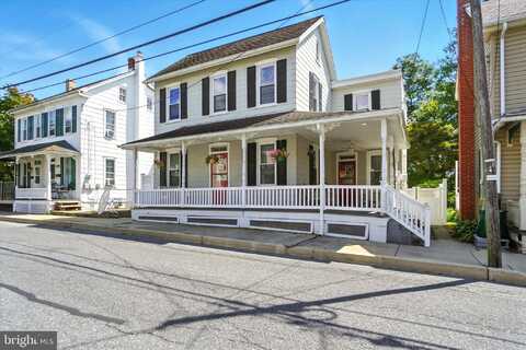 131 N CEDAR STREET, LITITZ, PA 17543