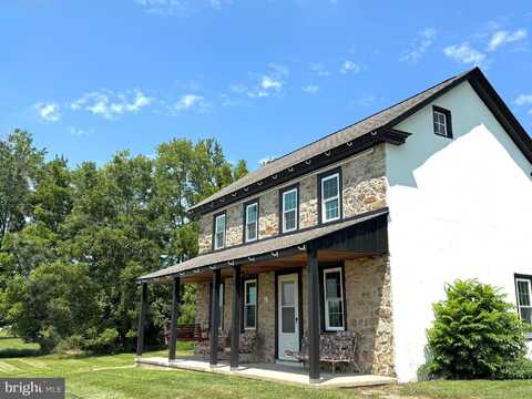 211 OBERHOLTZER ROAD, GILBERTSVILLE, PA 19525