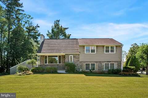 898 CRESTLINE DRIVE, BLUE BELL, PA 19422