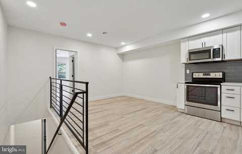 944 W LYCOMING STREET, PHILADELPHIA, PA 19140