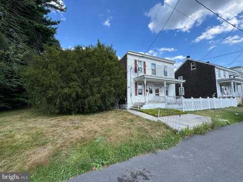 257 N BROAD MOUNTAIN AVENUE, FRACKVILLE, PA 17931