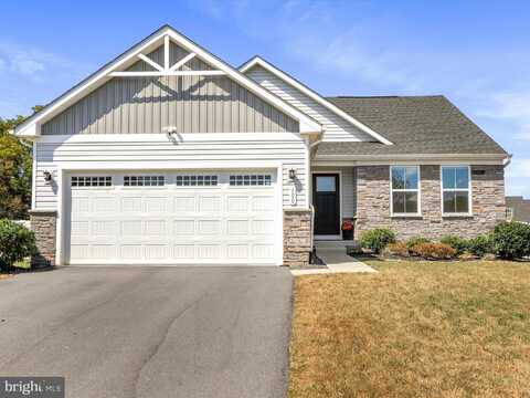 100 PLUM TREE LANE, MARTINSBURG, WV 25403
