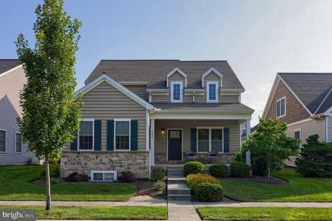 667 CHISWELL PLACE, LANCASTER, PA 17601