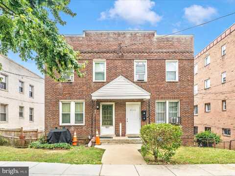 4215 DIX STREET NE, WASHINGTON, DC 20019