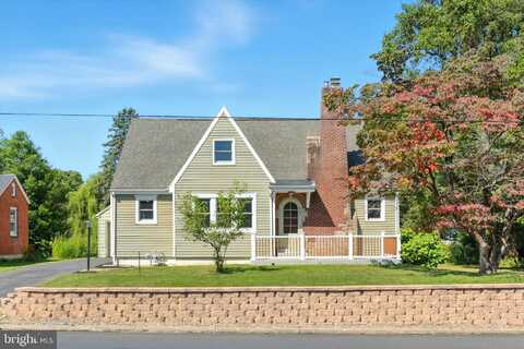 207 WOOD STREET, HARRISBURG, PA 17109