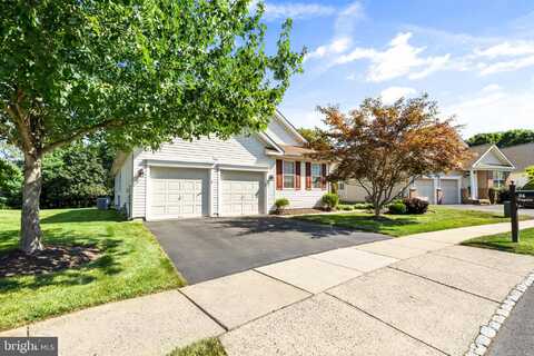 24 TUPELO LANE, LANGHORNE, PA 19047