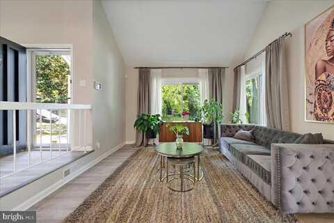 8713 BASKERVILLE PLACE, UPPER MARLBORO, MD 20772