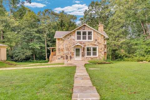 871 Pomona Rd, CROSSVILLE, TN 38571