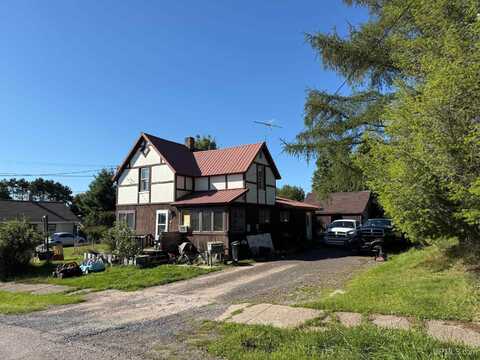 16 Center, L'anse, MI 49946