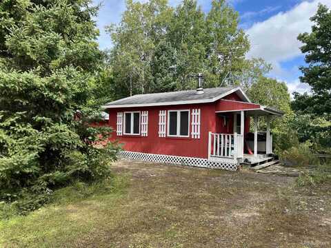 8190 Forest 2447, Florence T-WI, WI 54121