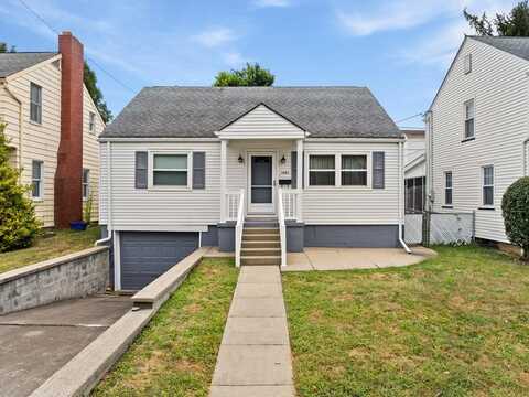 1451 Nottaway Dr, Wheeling, WV 26003