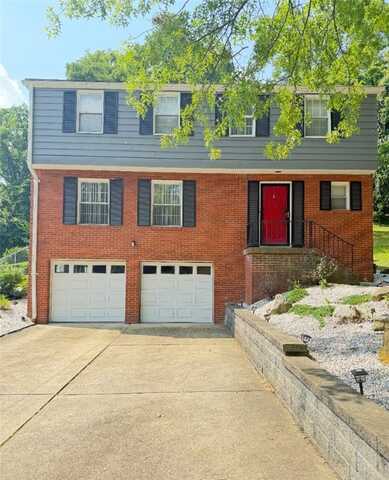 113 Thornberry Dr, Churchill, PA 15235