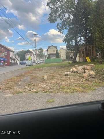 401 3rd Avenue, Altoona, PA 16602