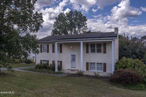 808 Peachdale Lane, Duncansville, PA 16635
