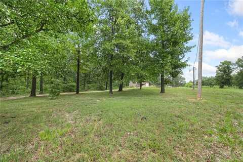 660 Labrador LN, Western Grove, AR 72685