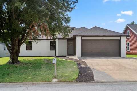 215 Winesap LN, Bentonville, AR 72712