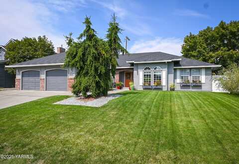 5501 Meadow Ln, Yakima, WA 98908