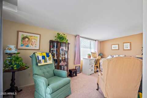 305 S Val Vista Drive, Mesa, AZ 85206