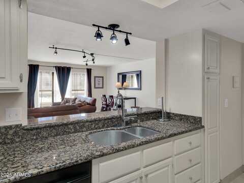 5122 N 31st Way, Phoenix, AZ 85016