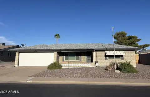 561 S PARKCREST --, Mesa, AZ 85206
