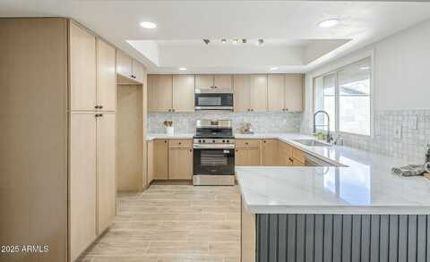 2628 E ASTER Drive, Phoenix, AZ 85032