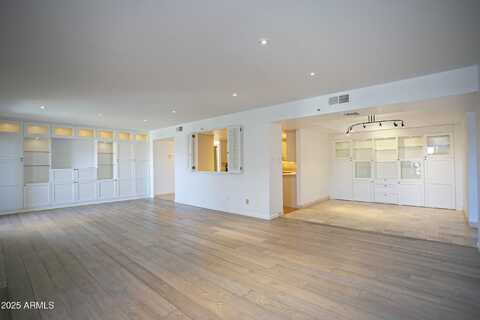 7850 E CAMELBACK Road, Scottsdale, AZ 85251