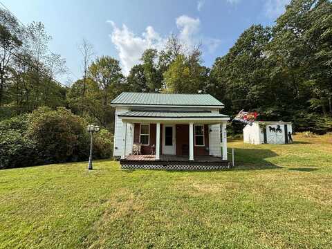 379 Petroleum Center Road, Oil City, PA 16301