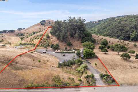 9635 Dublin Canyon Rd, Castro Valley, CA 94552