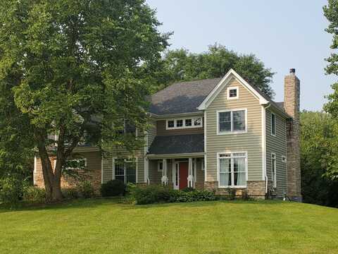 7N072 Willowbrook Drive, Saint Charles, IL 60175