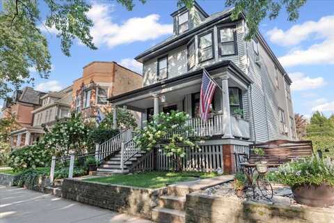 3527 N. Bosworth Avenue, Chicago, IL 60657