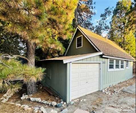1025 Inspiration Drive, Cedar Glen, CA 92326