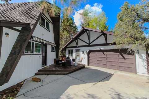 1019 Feather Mountain Drive, Big Bear City, CA 92314