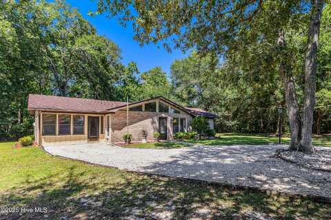 9160 Brick Landing SW, Calabash, NC 28467