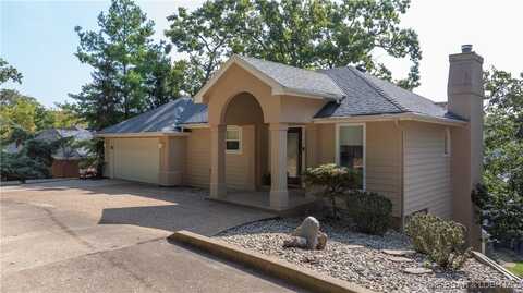 6802 St Tropez Cir, Osage Beach, MO 65065