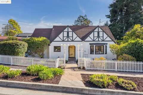 716 Coventry Rd, Kensington, CA 94707